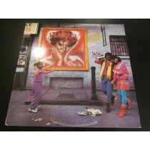 LP ARETHA FRANKLIN WHO'S ZOOMIN' WHO? 078221828611